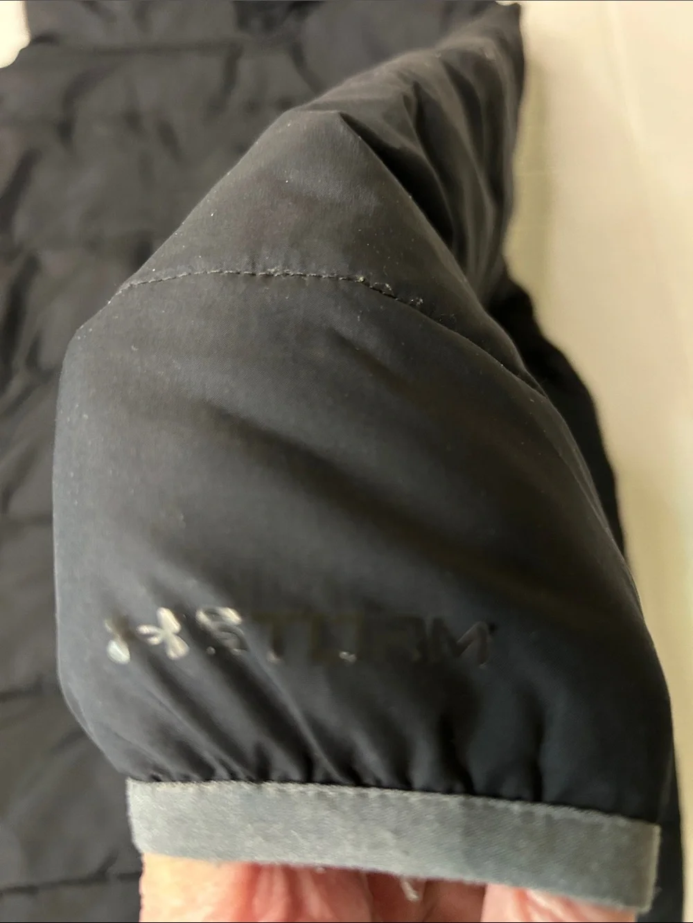 Under Armour YSM Small Boys Black Hooded Puffer Jacket with Gray Trim